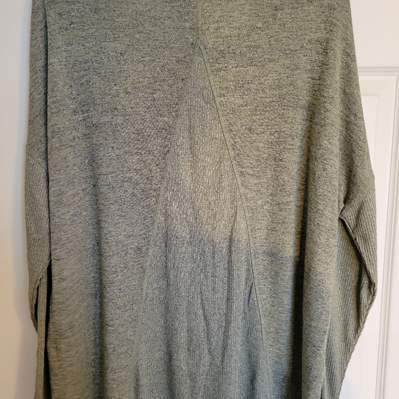 Long sleeve shirt - Picture 2 of 2